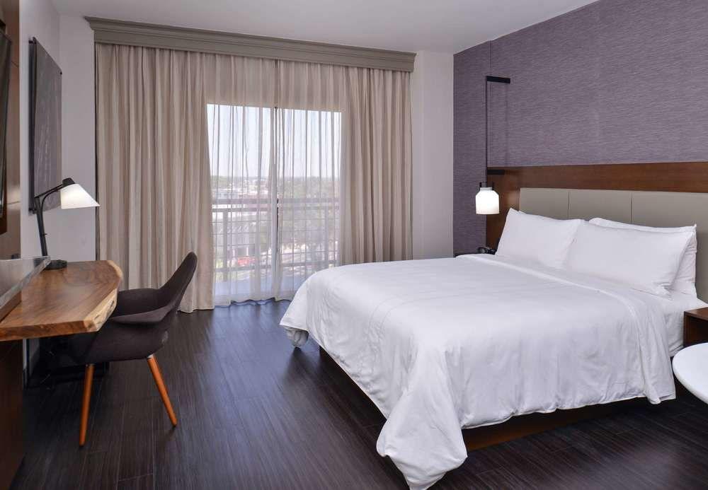 Visalia Marriott At The Convention Center Hotell Exteriör bild