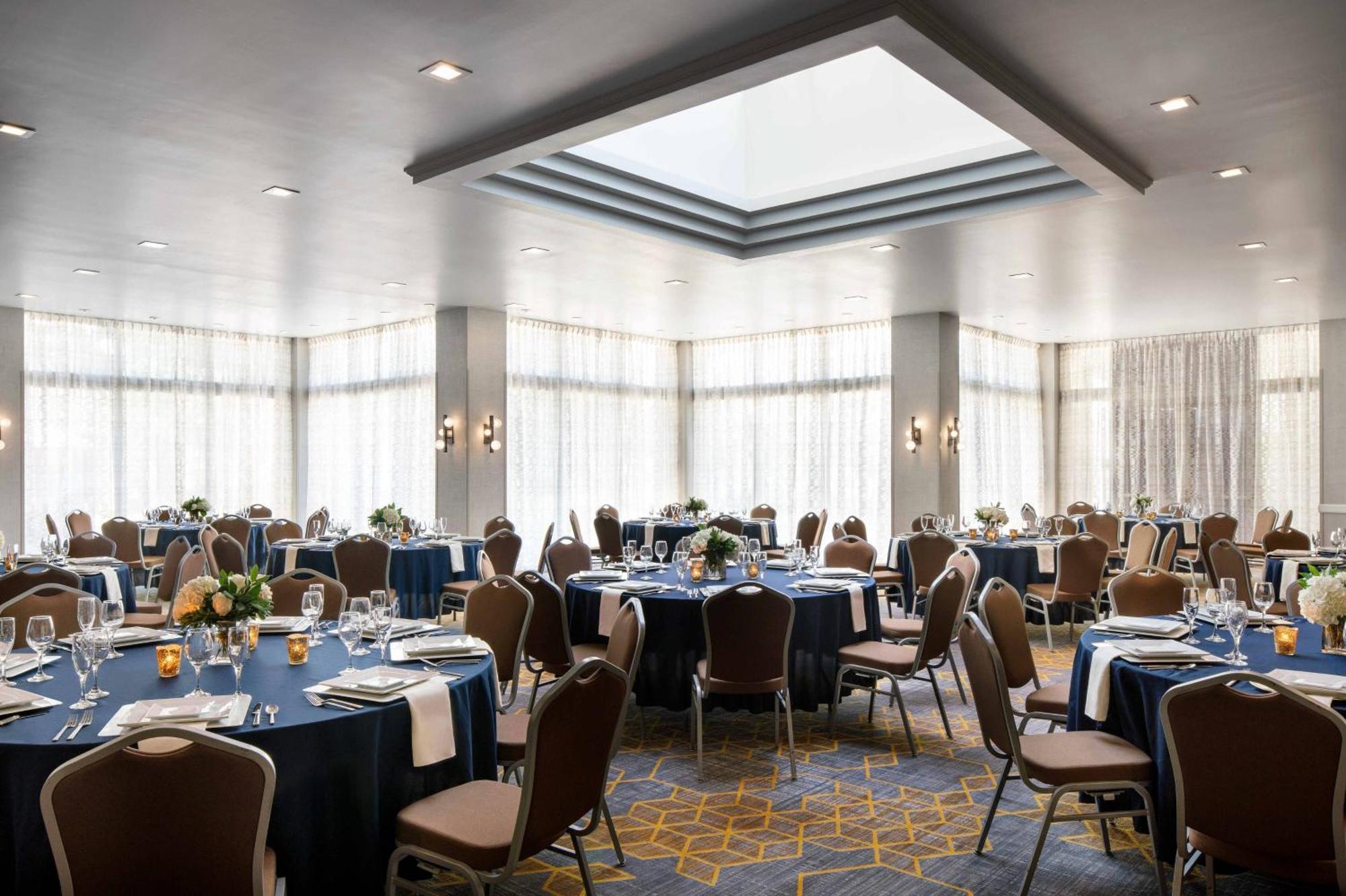 Visalia Marriott At The Convention Center Hotell Exteriör bild