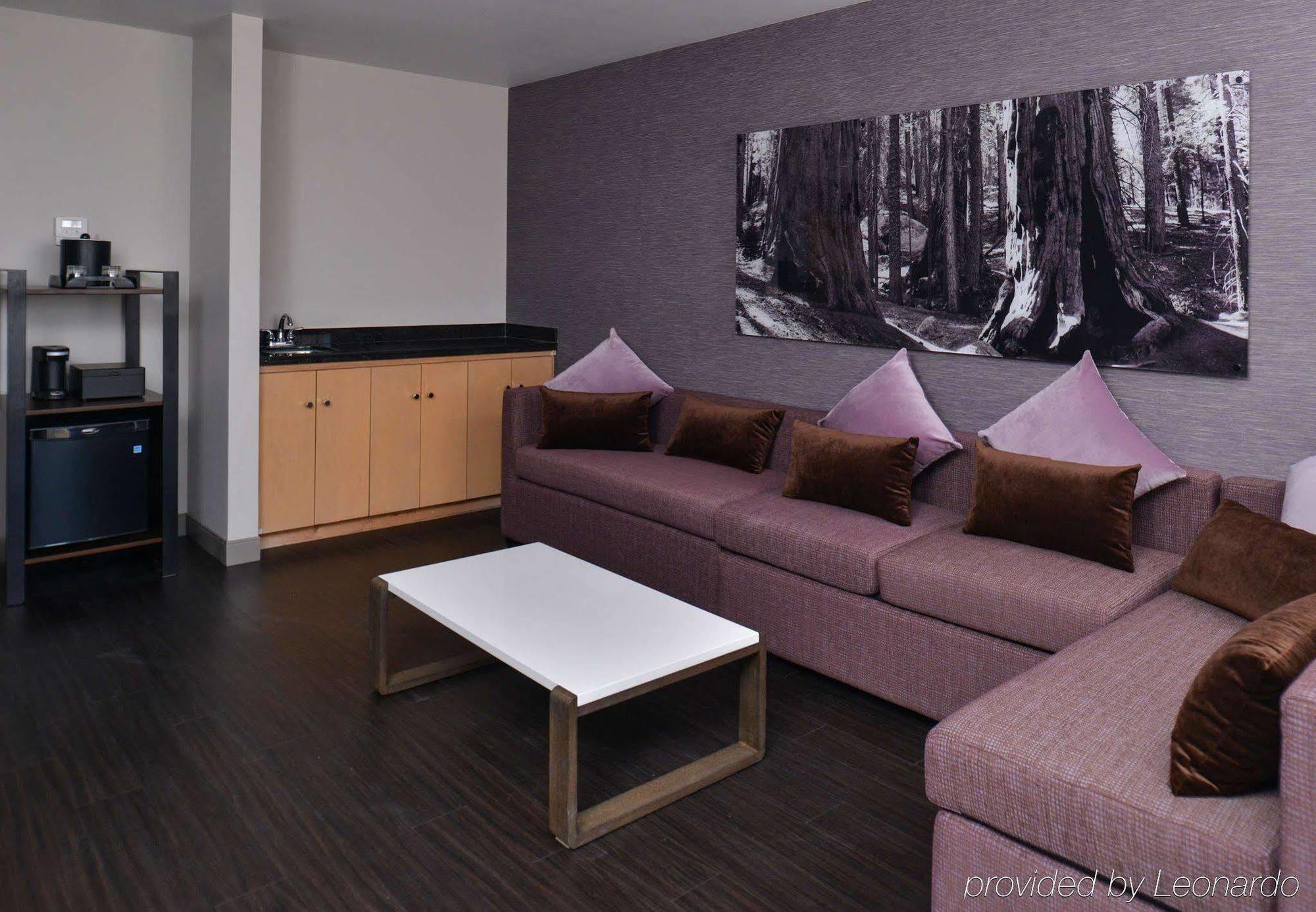 Visalia Marriott At The Convention Center Hotell Exteriör bild